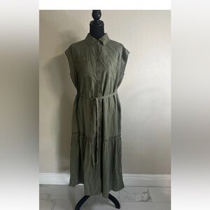 Ingrid & Isabel Maternity Green Maxi Dress Button-Front Size Mediun